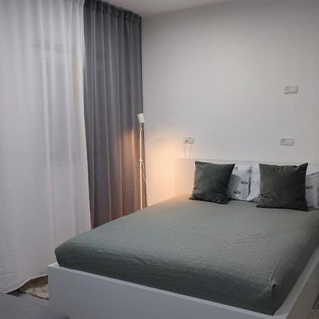 Studio Apartment 12 Minutes From Bahai'S Garden Hajfa Zewnętrze zdjęcie